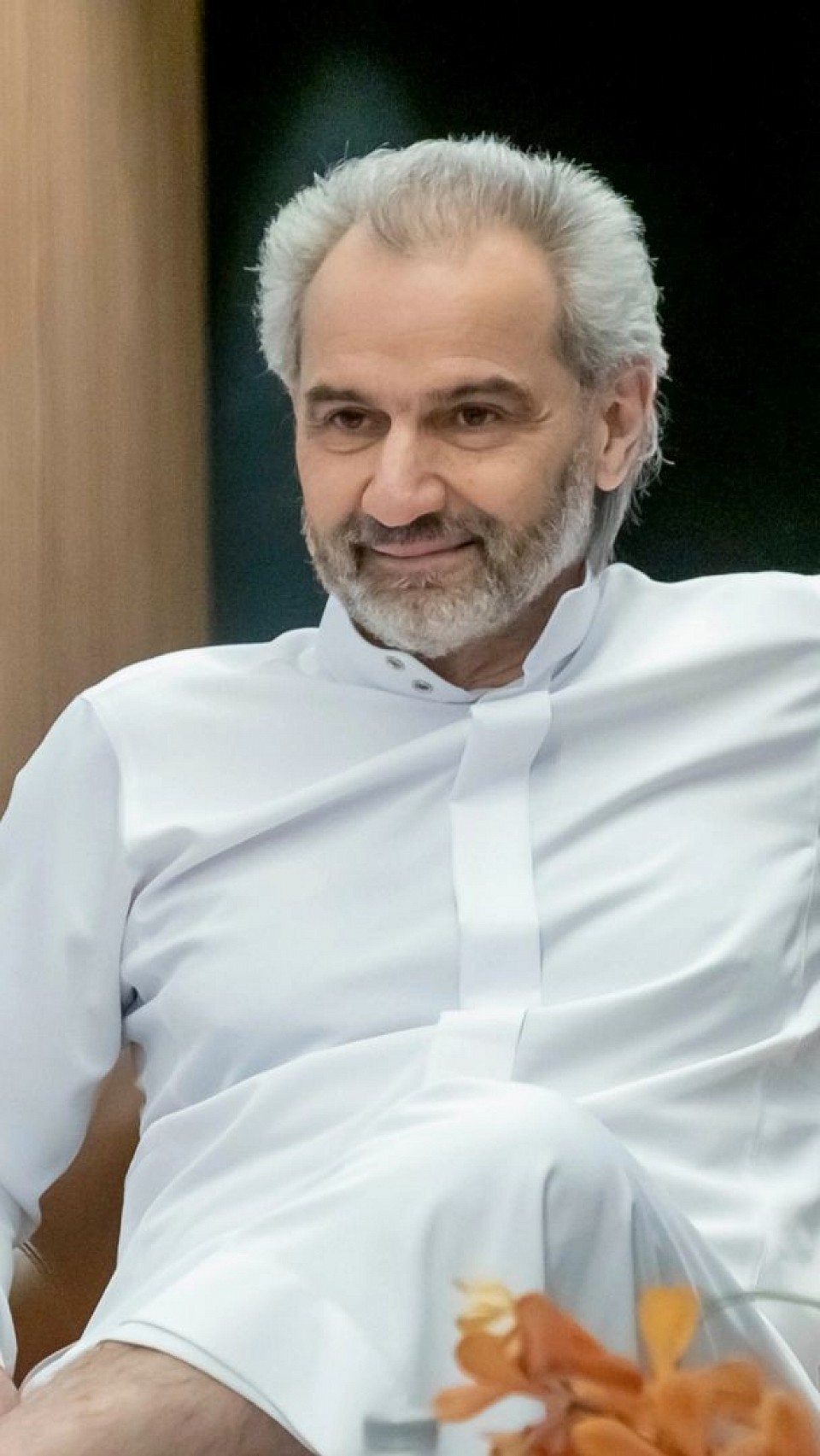 الوليد بن طلال ال سعود اللانسانية