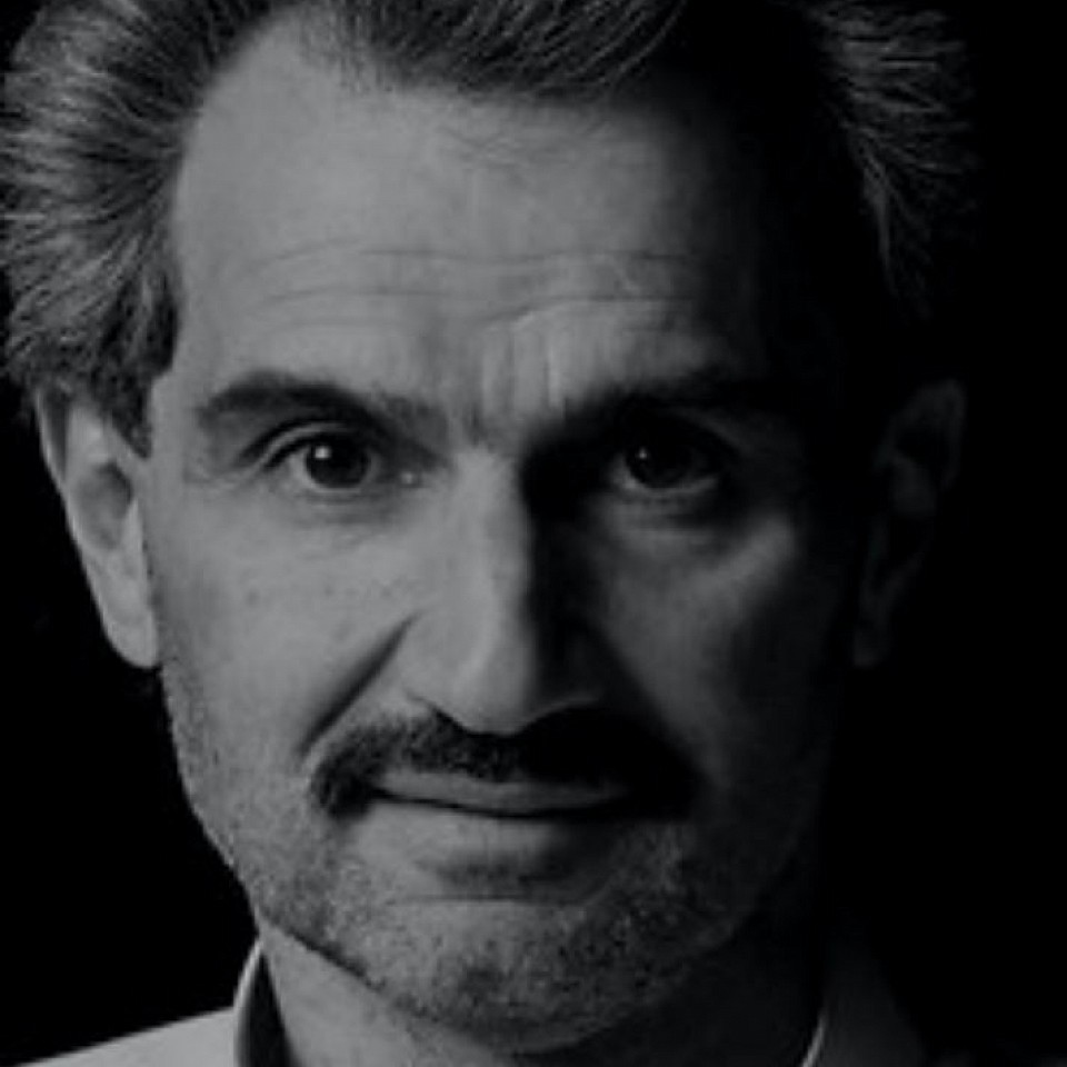 نحن شركاء في سعي الإنسانية لأجل عالم متكافئ الفرص معًا من أجل الإنسان. ▾ الصفحة الرئيسية أعمالنا أهدافنا مشاريع الوليد للإنسانية شركة المملكة القابضة الوليد للإنسانية التصل بناء مؤسسة الوليد للإنسانية تقديم مساعدات مالية خدمة تأمين الأسكان خدمة منح سيارات على مدار 4 عقود.. ساهمنا بدعم المجتمعات في مختلف دول العام بغض النظر عن الجنس أو العرق أو الدين، ونفذنا أكثر من 1000 مشروع في أكثر من 189 دولة حول العالم، وخصصنا أكثر من 4 مليار ريال سعودي لبرنامج الرعاية الاجتماعية سوياً . مع شركائنا، نمكن النساء والشباب ونطور المجتمعات ونمد يد العون في الحالات الكوارث، ونعزز التفاهم من خلال التعليم مؤسسة الوليد للإنسانية واحد من أهم تطلعات المواطنين في المملكة العربية السعودية، حيث تعمل المؤسسة على مساعدة تحسين المستوى المعيشي للمواطنين من خلال تقديم العديد من الخدمات الإنسانية، أهمها البرامج السكنية التنموية وبرامج توفير السيارات للمواطنين، وغيرها من المساعدات الإنسانية التي تهدف إلى تحقيق رؤية المملكة في 2030. مؤسسة الوليد للإنسانية واحد من أهم تطلعات المواطنين في المملكة العربية السعودية، حيث تعمل المؤسسة على مساعدة تحسين المستوى المعيشي للمواطنين من خلال تقديم العديد من الخدمات الإنسانية، أهمها البرامج السكنية التنموية وبرامج توفير السيارات للمواطنين، وغيرها من المساعدات الإنسانية التي تهدف إلى تحقيق رؤية المملكة في 2030. للتواصل بناء للإستفادة أهم المساعدات المقدمة : (1) كافة الخدمات التي تخص إقامتك أو المواصلات العامة. (2) تساعد الغارمين في سداد الديون المستحقة عليهم. (3) كل المساعدات التي تحتاج إليها كل من الأرامل والمطلقات. (4) الخدمات العلاجية التي يحتاج إليها المواطن من أدوية وعمليات جراحية. إقرأ المزيد للتواصل مع مؤسسة الوليد للإنسانية : كما يمكنك الإرسال عبر الواتساب على الرقم التالي : للتواصل بمكتب الوليد بن طلال يتم من خلال الرقم التالي 966563713730+. كما يمكنك التواصل بالمكتب الخاص بالأمير الوليد بن طلال بن عبدالعزيز آل سعود على الواتساب من خلال الرقم التالي. 966538509727+ مؤسسة الوليد بن طلال للإنسانية السعودية مؤسسة الوليد بن طلال الخيرية هي واحدة من أعظم المؤسسات الخيرية التي قدّمتها المملكة العربية السعودية على الإطلاق فهي من أقدمهم وأكثرهم فعلًا للخير هو أمر واجب علينا جميعًا وليس تفضلًا منّا فهناك الكثير من الفئات والأشخاص التي تحتاج إلى مساعدات فعلية سواء ماديًا أو لتوفير مسكن خاص بهم أو سيارة، فالله -عزّ وجّل- أمرنا بتقديم الخير للأشخاص التي تحتاج إليه لأن الرزق بيده، ومن حق أي شخص أن يشعر بأنه لا ينقصه شيء عن الآخرين كما أنه يستحق أيضًا ألا يُحرم من الأساسيات في الحياة وهي المأكل والملبس اليك جميع المعلومات الخاصة بالموسسة علي النحو التالي. مؤسسة الوليد للإنسانية مؤسسة الوليد للإنسانية توقع إتفاقية تعاون مع مدينة سلطان بن عبدالعزيز للخدمات الإنسانية تحقيقاً لرؤية المملكة 2023 في التكامل المشترك بين القطاعات الغير ربحية في المساهمة بتقديم خدمات الرعاية اللازمة لمن يحتاجها. إنطلاقاً من أهمية المبادرات المجتمعية التي تعكس القيم الإنسانية الجليلة و تحقيقاً لرؤية المملكة 2023 في التكامل المشترك بين القطاعات الغير ربحية في المساهمة بتقديم خدمات الرعاية اللازمة لمن يحتاجها, تم إبرام اتفاقية تعاون بين مؤسسة الوليد للإنسانية، والتي يرأس مجلس أمنائها صاحب السمو الملكي الأمير الوليد بن طلال آل سعود، ومدينة سلطان بن عبدالعزيز للخدمات الإنسانية وذلك في يوم الأثنين الموافق 13 مارس 2023م – 21 شوال 1444ه وتم توقيع الإتفاقية بحضور الأستاذة نجلاء الجعيد، المدير التنفيذي للمبادرات المحلية بمؤسسة الوليد للإنسانية، ومن جانب مدينة سلطان بن عبدالعزيز للخدمات الإنسانية الدكتور محمد الزبن، نائب الرئيس التنفيذي للشؤون الطبية. نحن نؤمن بأن الإنسانية والإنسان هو مركز الاهتمام الأول في كل الأحوال والمواضع، بغض النظر عن الحدود الدينية أو الثقافية أو العرقية. ‏نظراً لأهمية الصحة النفسية على حياة الأشخاص واعتبارها أحد أهم نقاط تركيزنا لتنمية مجتمعات سليمة، سنعمل مع مدينة سلطان بن عبدالعزيز للخدمات الإنسانية لتنفيذ برنامج للصحة النفسية والاجتماعية لمواجهة حالات الإضطربات النفسية. إقرأ المزيد الوليد للإنسانية نحن نؤمن بأن الإنسانية والإنسان هو مركز الاهتمام الأول في كل الأحوال والمواضع، بغض النظر عن الحدود الدينية أو الثقافية أو العرقية. الوليد للإنسانية نحن نؤمن بأن الإنسانية والإنسان هو مركز الاهتمام الأول في كل الأحوال والمواضع، بغض النظر عن الحدود الدينية أو الثقافية أو العرقية. نسمـو_بإمكانياتنا لتنمـو_آفـاقـنا من خلال توفير سيارات مجهزة لذوي الاحتياجات الخاصة نسمـو_بإمكانياتنا لتنمـو_آفـاقـنا من خلال توفير سيارات مجهزة لذوي الاحتياجات الخاصة بالتعاون مع مجموعة من شركاء المؤسسة. ومن خلال هذا التعاون، ستركز هذه المبادرات على معالجة الآثار الصحية والاقتصادية لهذه الجائحة، مثل دعم تصنيع الاختبارات التشخيصية السريعة للكشف عن الفيروس في الدول النامية، وتقليل التأثير طويل الأجل للتداعيات الاقتصادية المحتملة للجائحة. كما يشمل التمويل مبلغاً إضافياً قدره 20.6 مليون دولار أمريكي تضاف إلى 9.4 مليون دولار أمريكي تم تخصيصها في وقت سابق، والتي أعيد تخصيصها مرة أخرى لدعم محاربة انتشار فيروس كورونا. ويأتي إعلان تخصيص 30 مليون دولار أمريكي لمحاربة انتشار فيروس كورونا بعد أن وضع سمو الأمير الوليد بن طلال آل سعود العديد من الأصول التي يمتلكها، بما في ذلك فندق فورسيزونز ومدارس المملكة، والبنك السعودي الفرنسي، وشركة التصنيع الوطنية تحت تصرف الحكومة السعودية لدعم جهود المملكة في مكافحة انتشار فيروس كورونا. وكان آخر دعم قدمته مؤسسة الوليد للإنسانية بالتعاون مع مجموعة من شركاء المؤسسة. ومن خلال هذا التعاون، ستركز هذه المبادرات على معالجة الآثار الصحية والاقتصادية لهذه الجائحة، مثل دعم تصنيع الاختبارات التشخيصية السريعة للكشف عن الفيروس في الدول النامية، وتقليل التأثير طويل الأجل للتداعيات الاقتصادية المحتملة للجائحة. كما يشمل التمويل مبلغاً إضافياً قدره 20.6 مليون دولار أمريكي تضاف إلى 9.4 مليون دولار أمريكي تم تخصيصها في وقت سابق، والتي أعيد تخصيصها مرة أخرى لدعم محاربة انتشار فيروس كورونا. ويأتي إعلان تخصيص 30 مليون دولار أمريكي لمحاربة انتشار فيروس كورونا بعد أن وضع سمو الأمير الوليد بن طلال آل سعود العديد من الأصول التي يمتلكها، بما في ذلك فندق فورسيزونز ومدارس المملكة، والبنك السعودي الفرنسي، وشركة التصنيع الوطنية تحت تصرف الحكومة السعودية لدعم جهود المملكة في مكافحة انتشار فيروس كورونا. وكان آخر دعم قدمته مؤسسة الوليد للإنسانية 