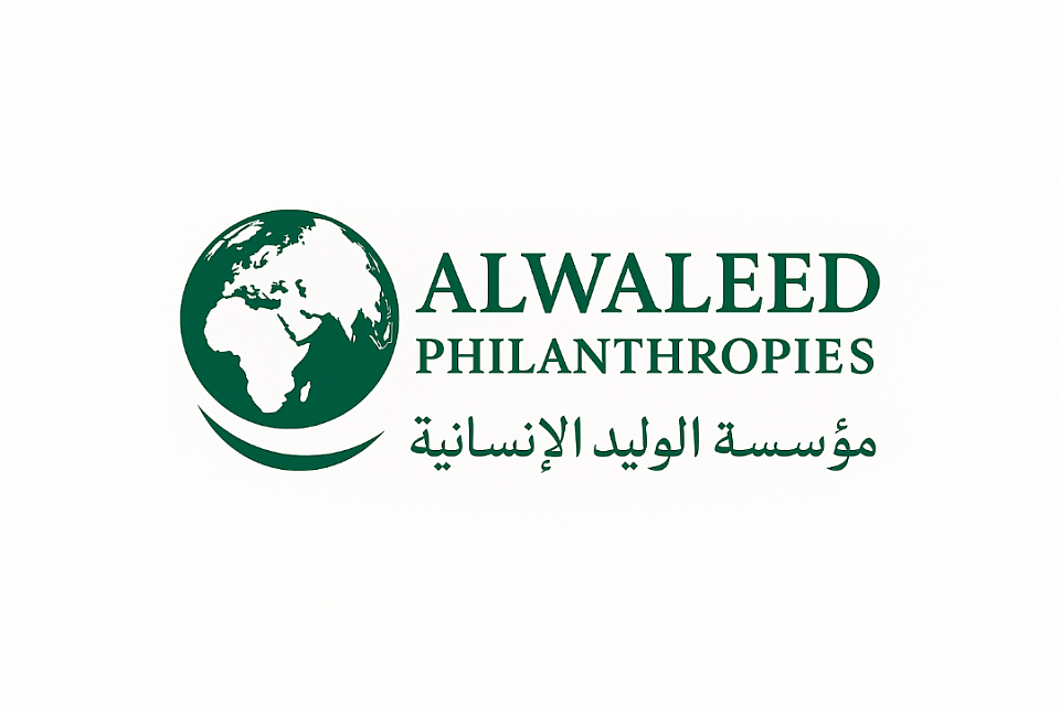 الوليدقامت المؤسسة بتوزيع السيارات للمستفيدين في مقر شركة توكيلات الجزيرة للسيارات بالرياض في يوم الخميس بتاريخ 21 ربيع أول 1440هـ موافق 29 نوفمبر 2018م. حيث تم تسليم السيارات من قبل مساعد مدير المبادرات الوطنية الأستاذة / صالحـة الزيلعي. ومن جانب جمعية الإعاقة الحركية الأستاذ/ ماجد السريع، مدير المستفيدين بالجمعية، والأستاذ/ صالح بن إسحاق، مدير البرامج، والأستاذ/ فيصل الغامدي، مسؤول العلاقات العامة. ومن جانب شركة توكيلات الجزيرة الأستاذ / عبد الله عمر العوبثاني، مدير إدارة المبيعات الحكومية. يهدف المشروع لتمكين ذوي الاحتياجات الخاصة من السيدات والرجال لتحسين المستوى المعيشي من ذوي الإعاقة الحركية لرفع مستوى الإدراك والوعي في المساواة بين المواطنين وبناء مجتمع تنافسي يتيح الفرص المتساوية لتنمية اقتصاد الوطن بشكل عام واقتصاد ذوي الاحتياجات الخاصة بشكل خاص وتطبيقاً لأمر المقام السامي الذي أتاح قيادة المرأة. وإيماناً من الأمير الوليد بن طلال برؤية المملكة 2030، انبثقت هذه المبادرة والتي تحث على تمكين المرأة والشباب ورفع مستوى المعيشة من خلال تأمين دخل إضافي والذي سيكون له دور كبير في توفير المبالغ المصروفة على التنقلات للاستفادة منها لإحتياجات أخرى. للإنسانية - منظمة غير ربحية سعودية ملتزمة بدعم الإنسانية بلا حدود